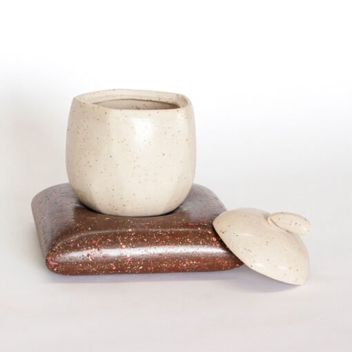 Polished Urn with Base - Image 3